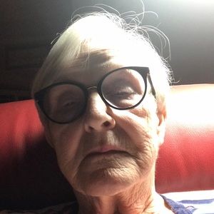 Meet your Posher, Janet